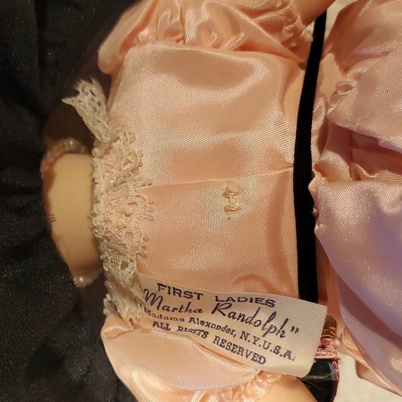 Madame Alexander Martha Randolph #1503 16" Inch Doll with Stand - Picture 16 of 16